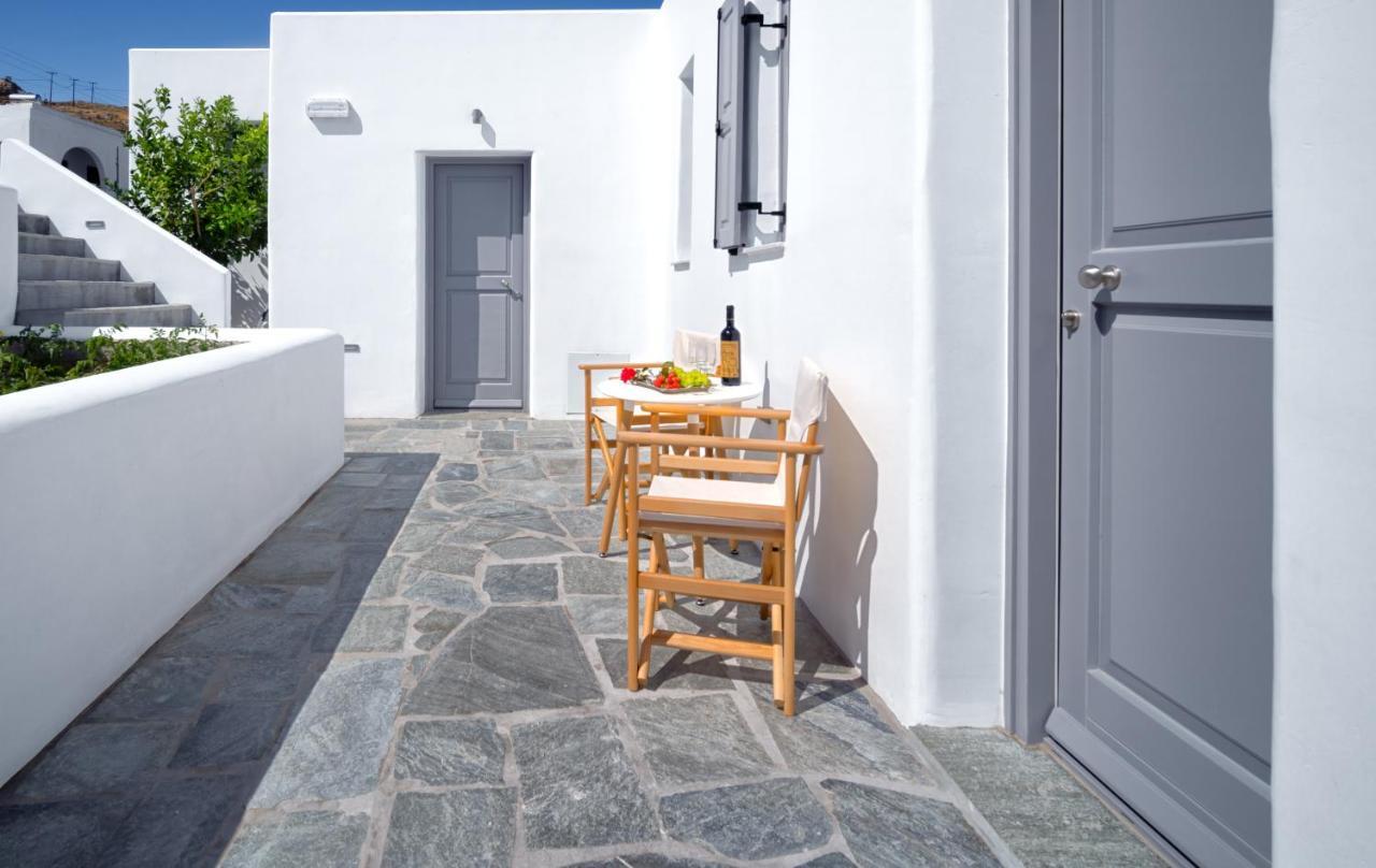Ammos Serifos リバディオン エクステリア 写真
