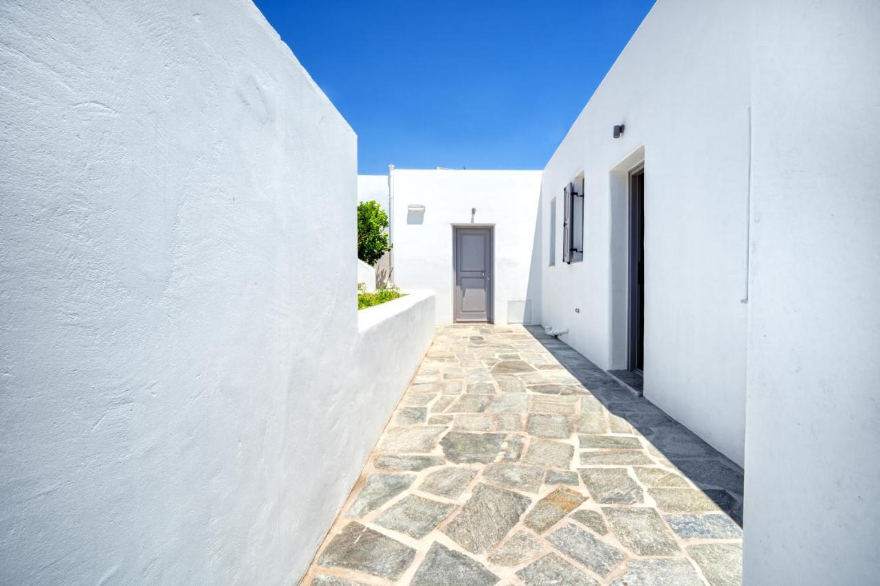Ammos Serifos リバディオン エクステリア 写真