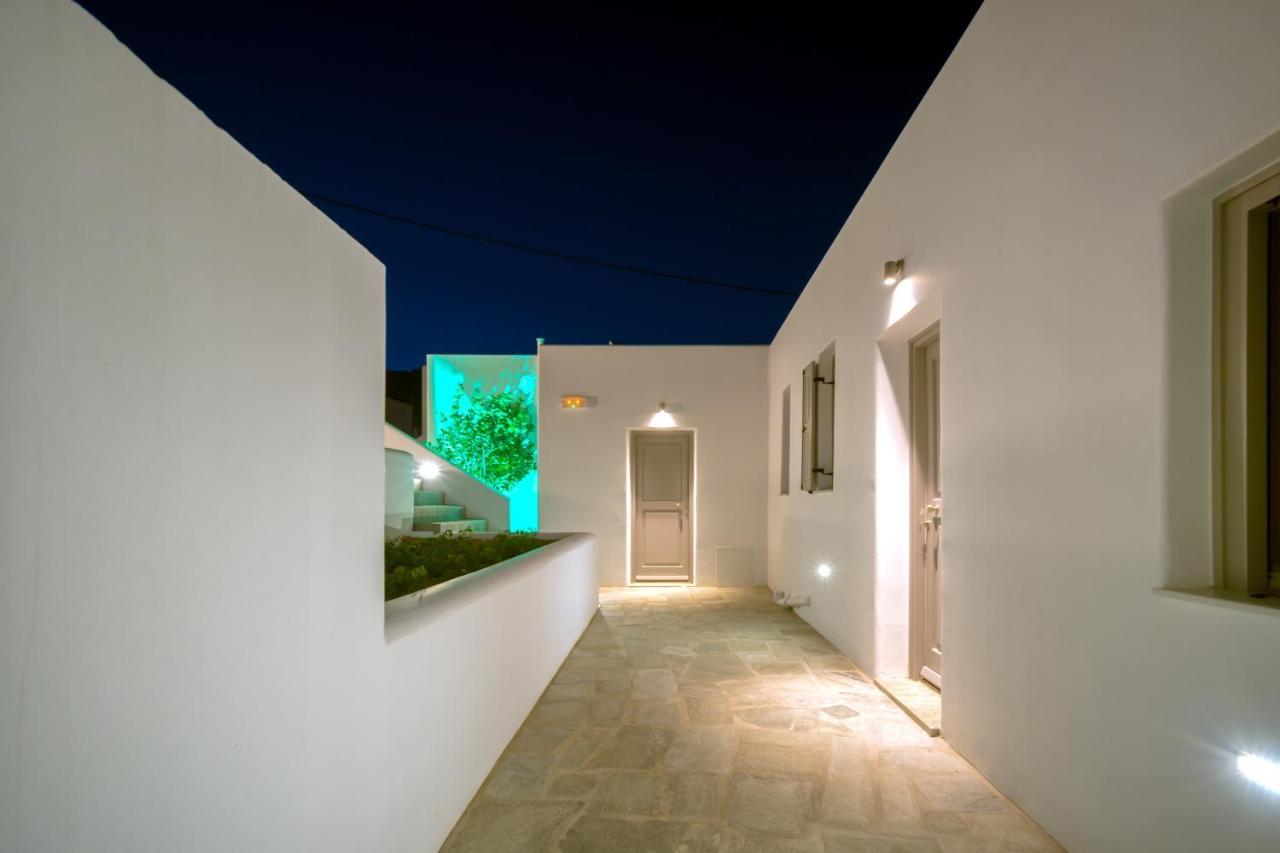 Ammos Serifos リバディオン エクステリア 写真